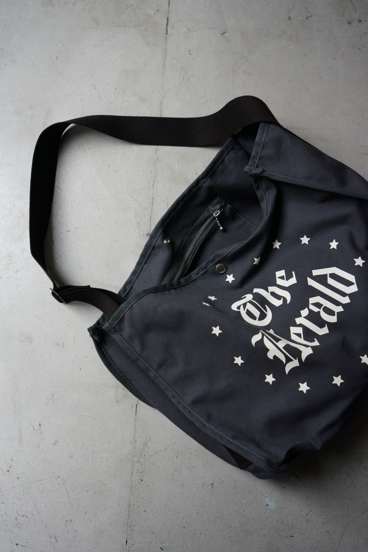 HERALD POSTMAN BAG