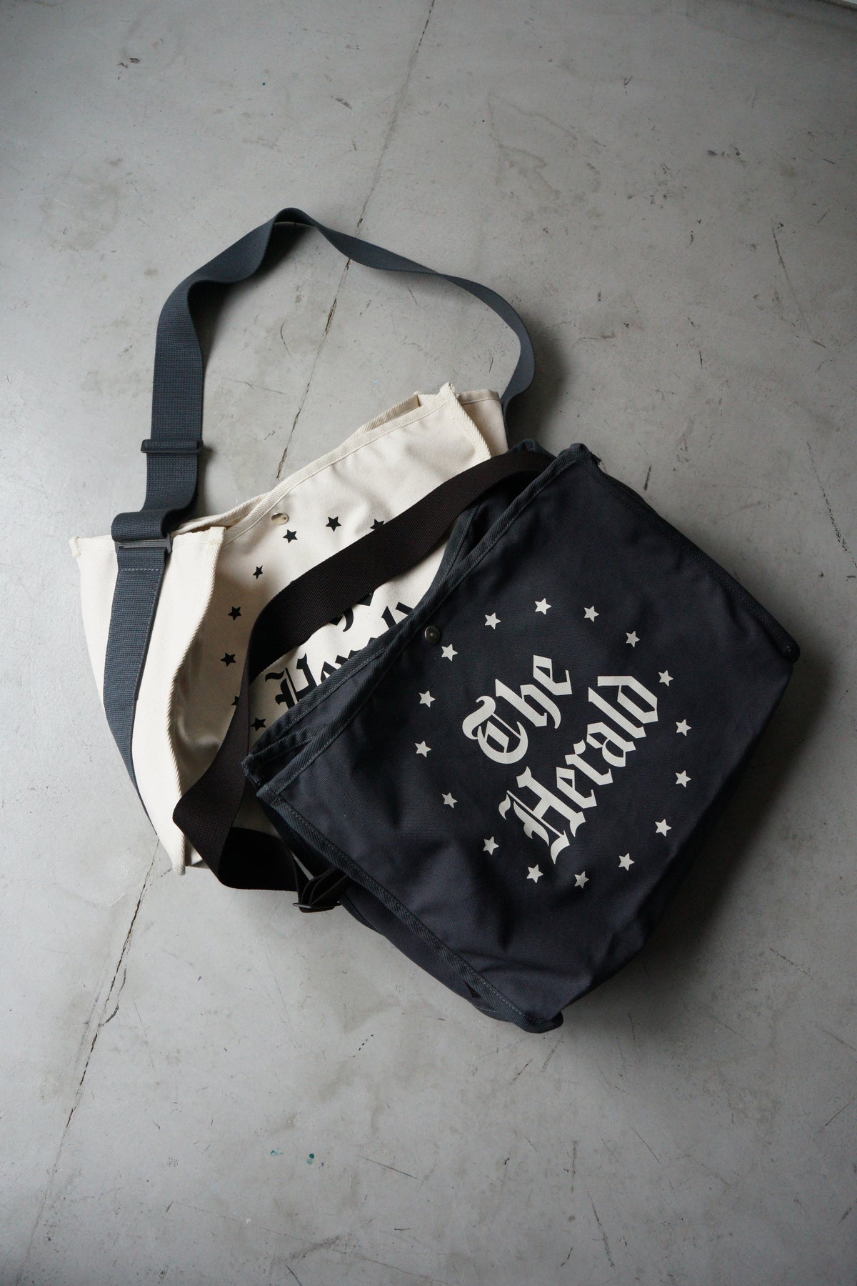 HERALD POSTMAN BAG