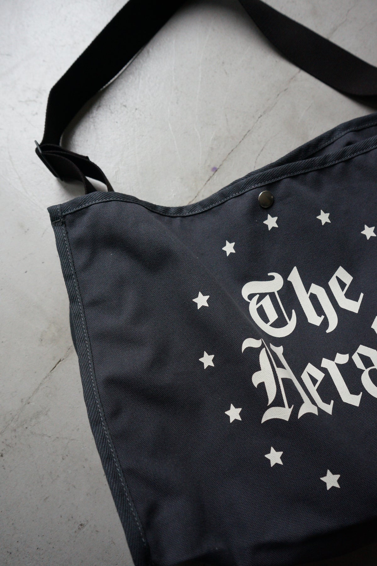 HERALD POSTMAN BAG